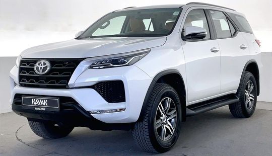 Toyota • Fortuner