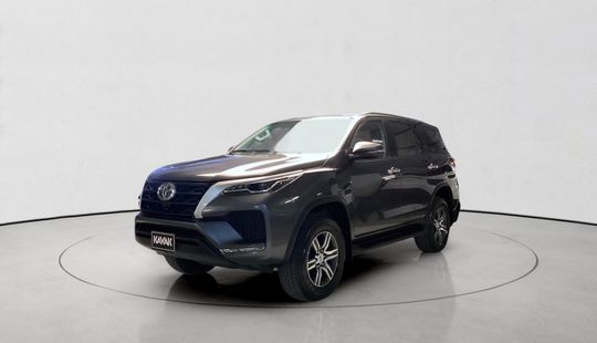 Toyota • Fortuner
