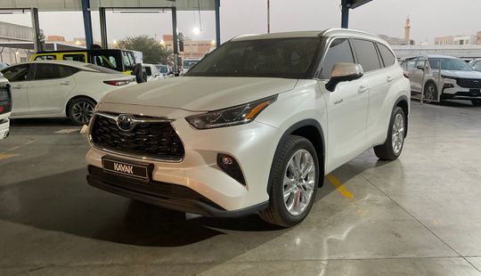 Toyota • Highlander