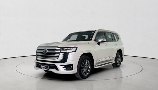 Toyota • Land Cruiser