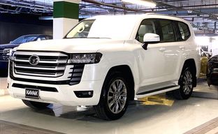 Toyota • Land Cruiser