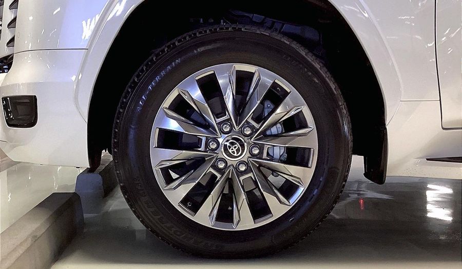 Toyota Land Cruiser GXR Suv 2024