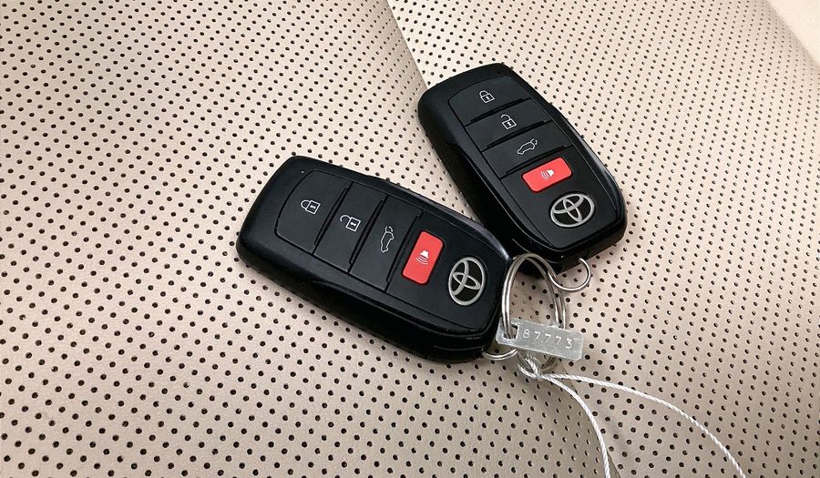 Toyota Land Cruiser GXR Suv 2024
