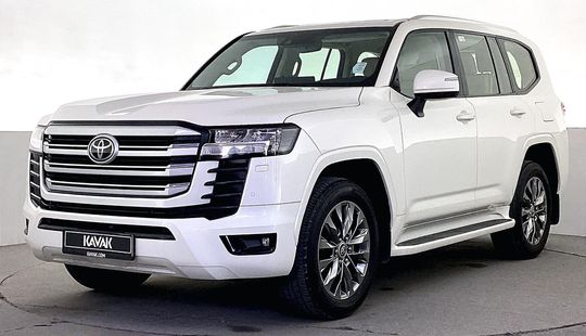 Toyota • Land Cruiser