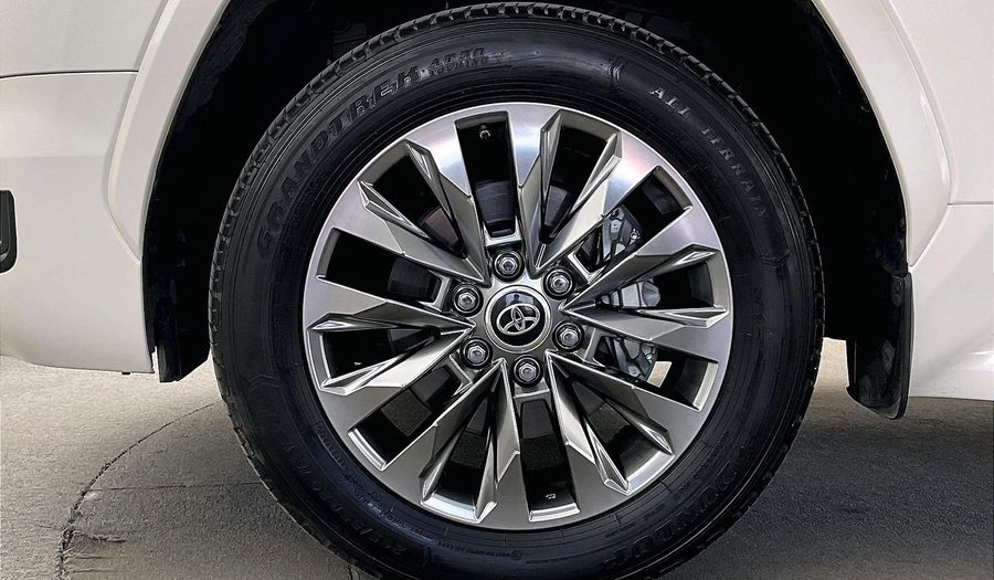 Toyota Land Cruiser GXR Suv 2024