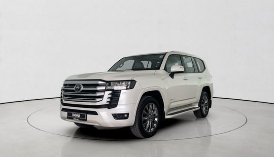 Toyota • Land Cruiser