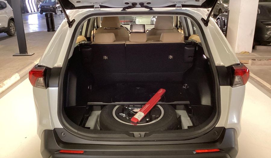 Toyota Rav4 EX Suv 2024