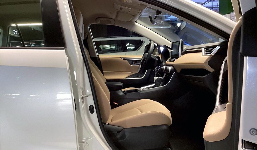 Toyota Rav4 EX Suv 2024