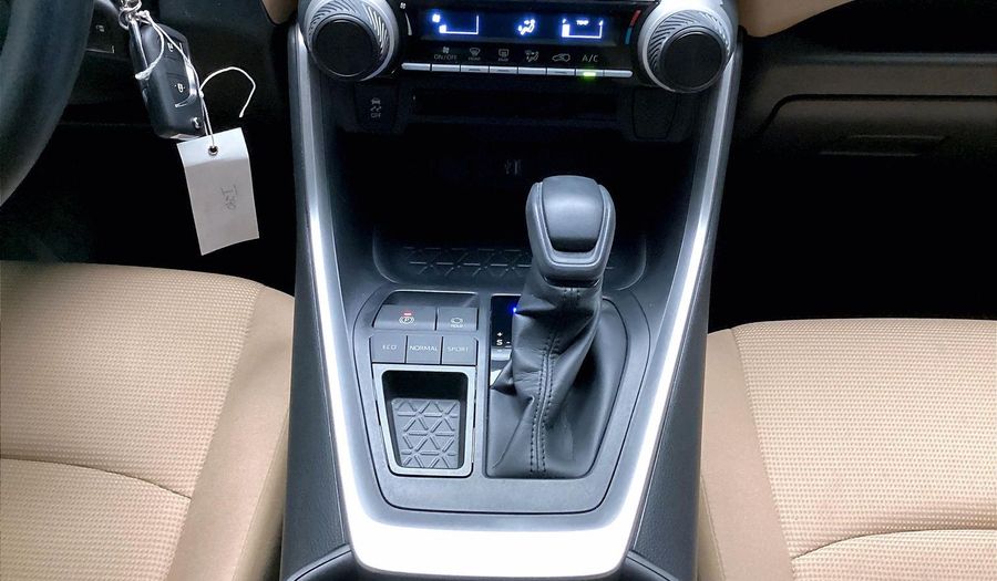 Toyota Rav4 EX Suv 2024