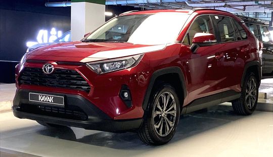 Toyota • RAV4