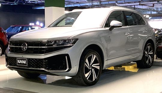 Volkswagen • Touareg