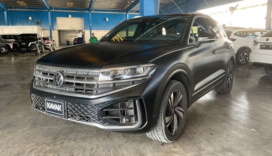 Volkswagen • Touareg