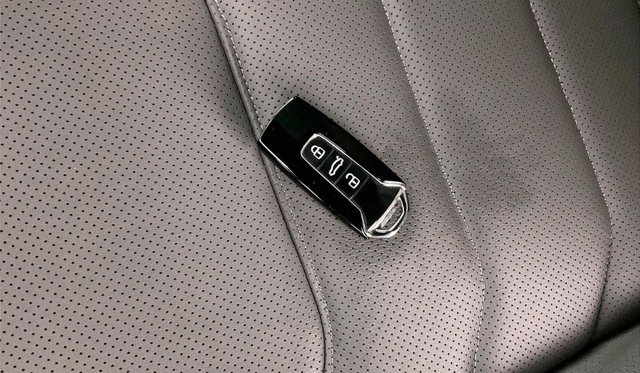 Volkswagen Touareg 3.0 V6 TFSI R-LINE 4WD AUTO Suv 2024