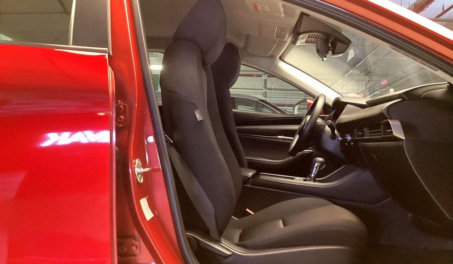 Mazda 3 SELECT Sedan 2025