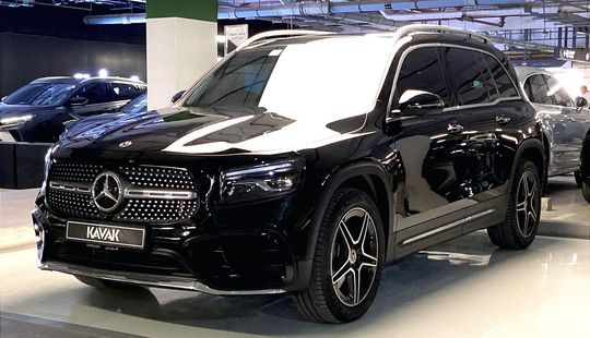 Mercedes Benz • GLB 250