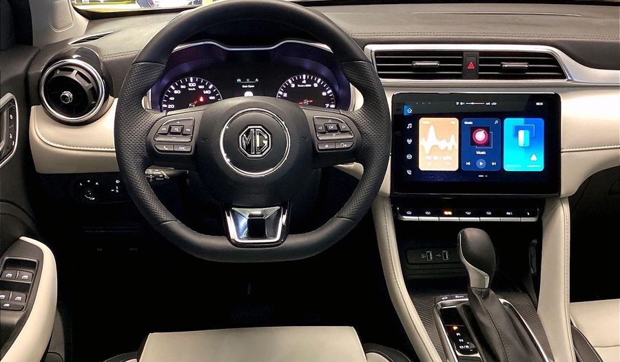 Mg Zs LUXURY Suv 2025