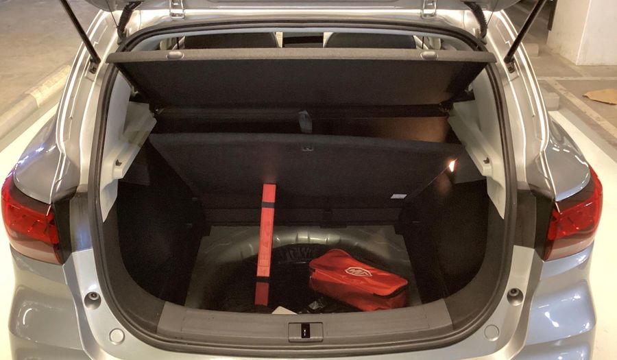 Mg Zs LUXURY Suv 2025