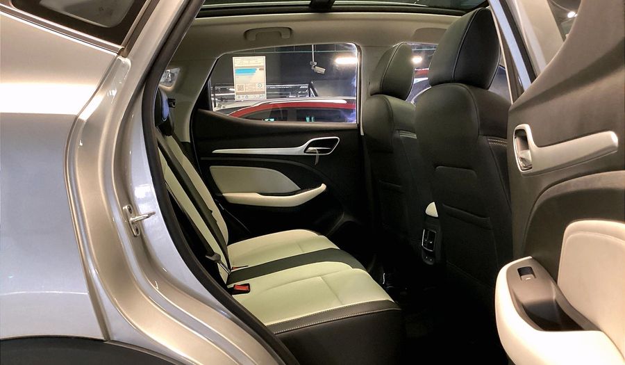 Mg Zs LUXURY Suv 2025