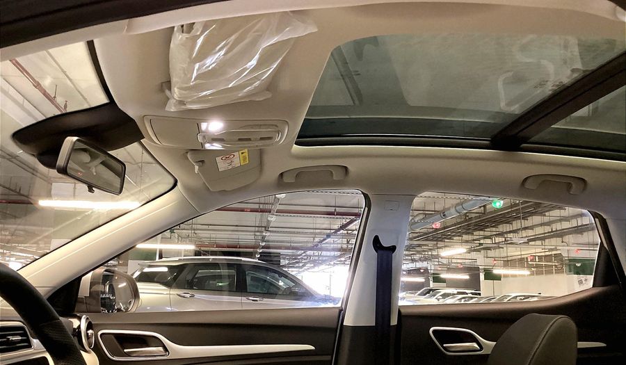 Mg Zs LUXURY Suv 2025