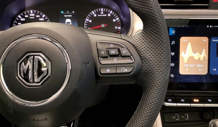 Mg Zs LUXURY Suv 2025