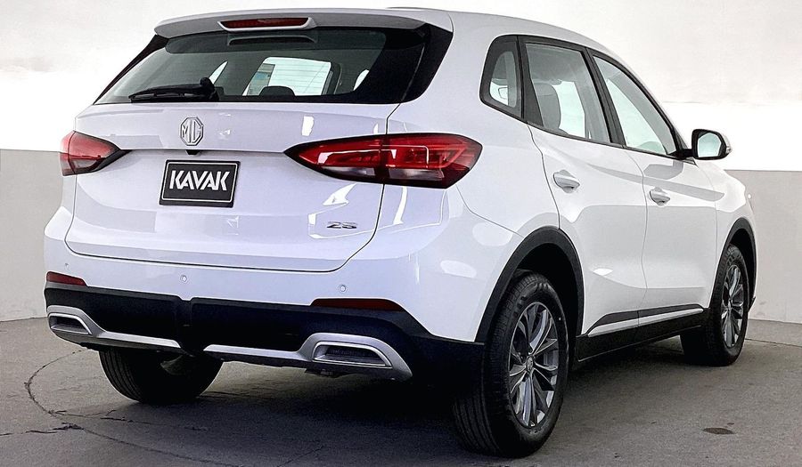 Mg Zs 1.5 STD AUTO Suv 2025