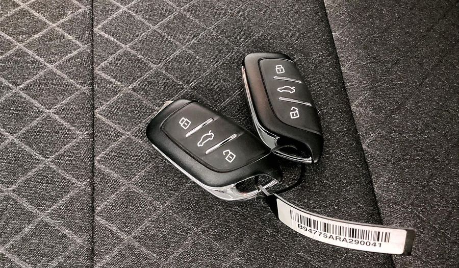 Mg Zs 1.5 STD AUTO Suv 2025