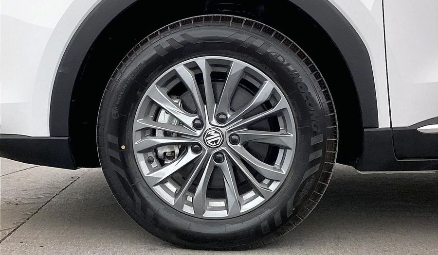 Mg Zs 1.5 STD AUTO Suv 2025