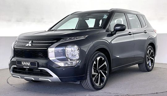 Mitsubishi • Outlander