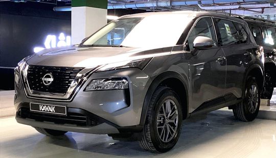نيسان اكستريل S-2025