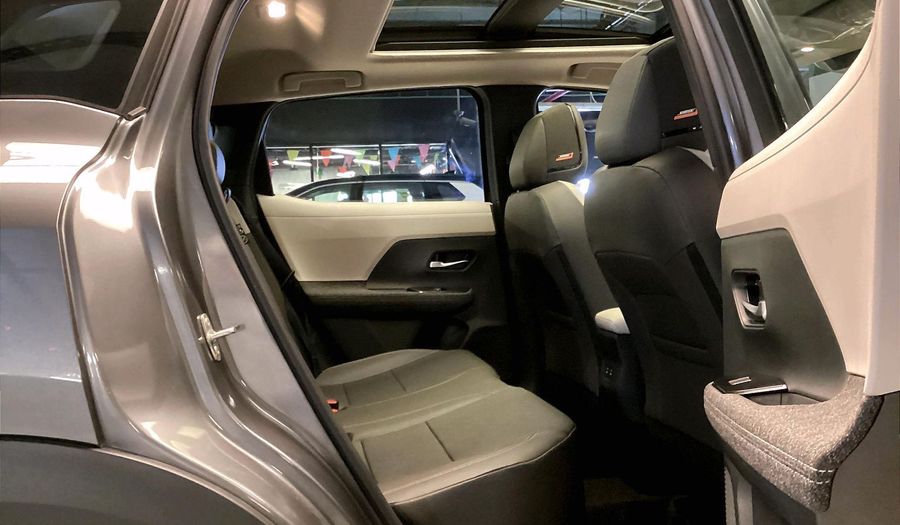 Nissan Kicks SL Suv 2025