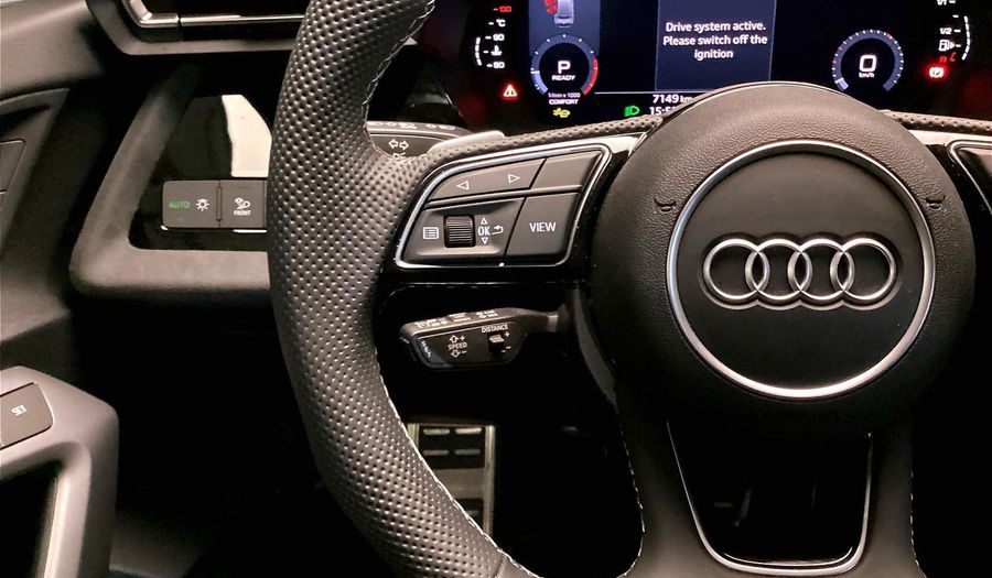 Audi A3 35 TFSI SLINE Sedan 2025