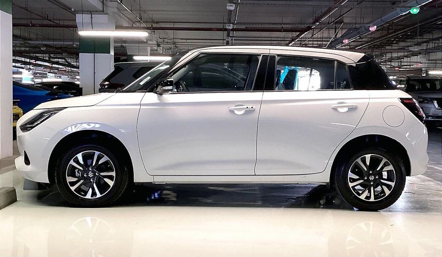 Suzuki Swift GLX Hatchback 2025