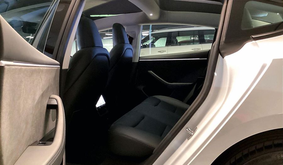 Tesla Model 3 LONG RANGE DUAL MOTOR Sedan 2025