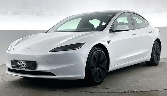 Tesla Model 3 Standard-2025