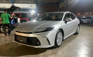 Toyota • Camry