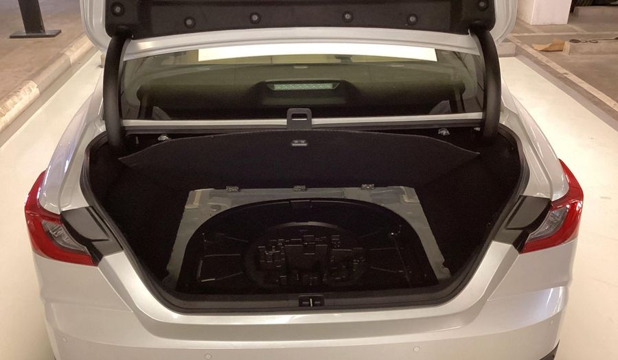 Toyota Camry XLE Sedan 2025