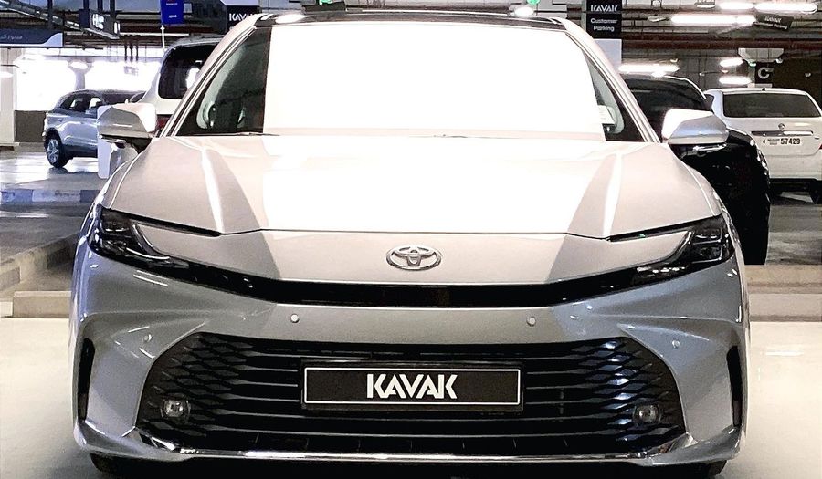 Toyota Camry LIMITED Sedan 2025