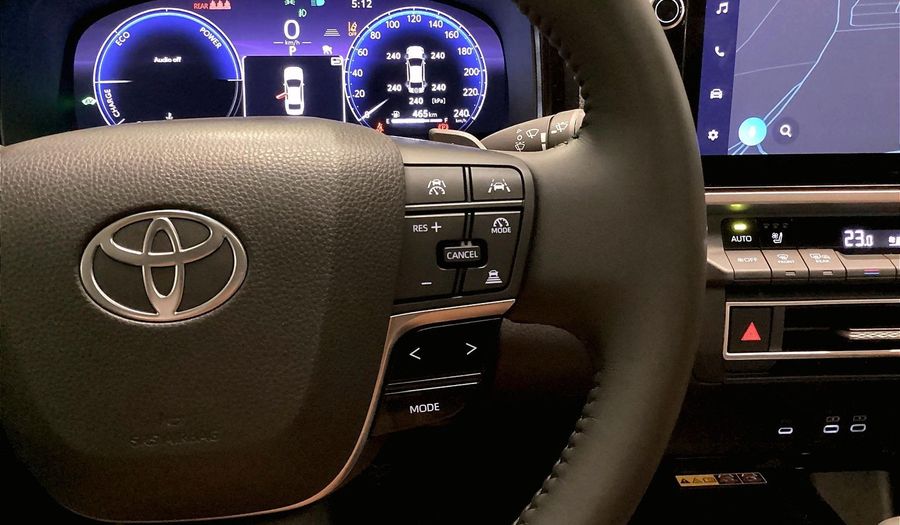 Toyota Camry LIMITED Sedan 2025