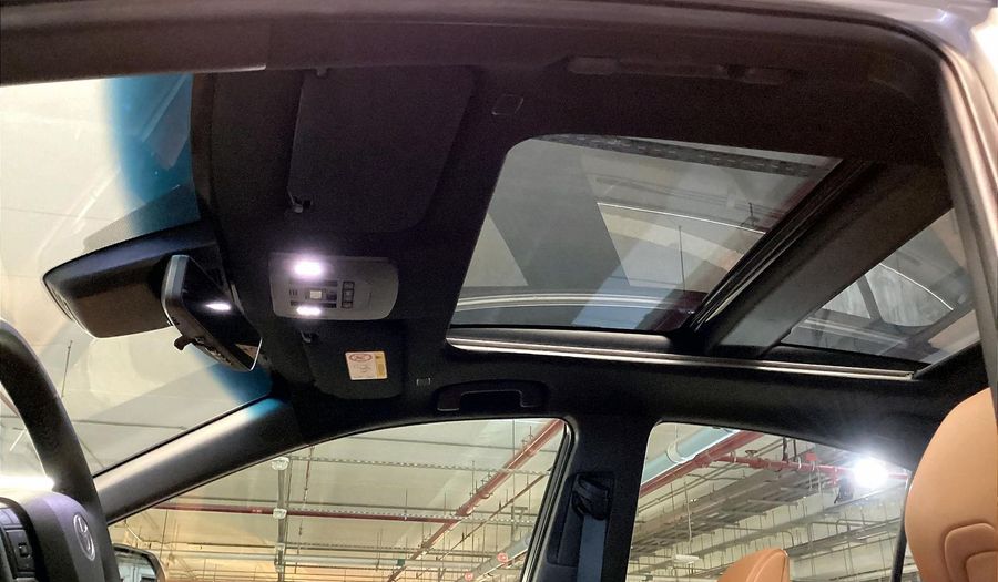 Toyota Camry LIMITED Sedan 2025