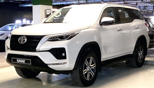 Toyota • Fortuner