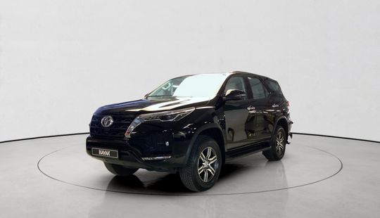 Toyota • Fortuner