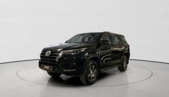 Toyota • Fortuner