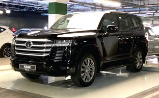 Toyota • Land Cruiser