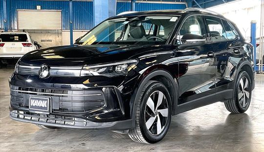 Volkswagen • Tiguan