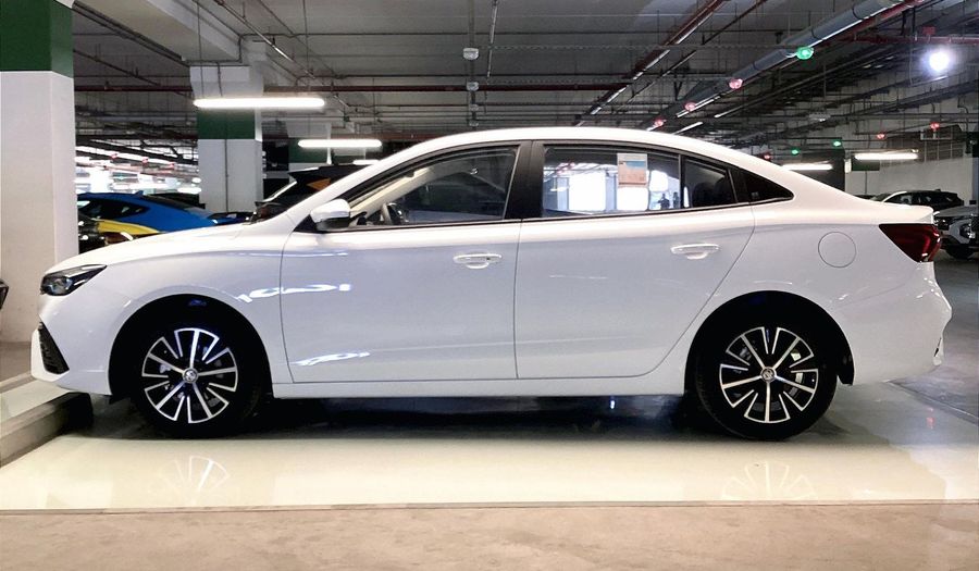 Mg Mg5 STANDARD Sedan 2026