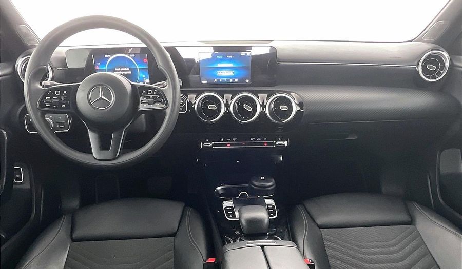 Mercedes Benz A 200 STANDARD Sedan 2020