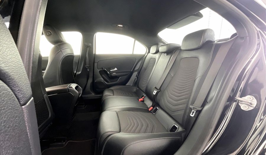 Mercedes Benz A 200 STANDARD Sedan 2020