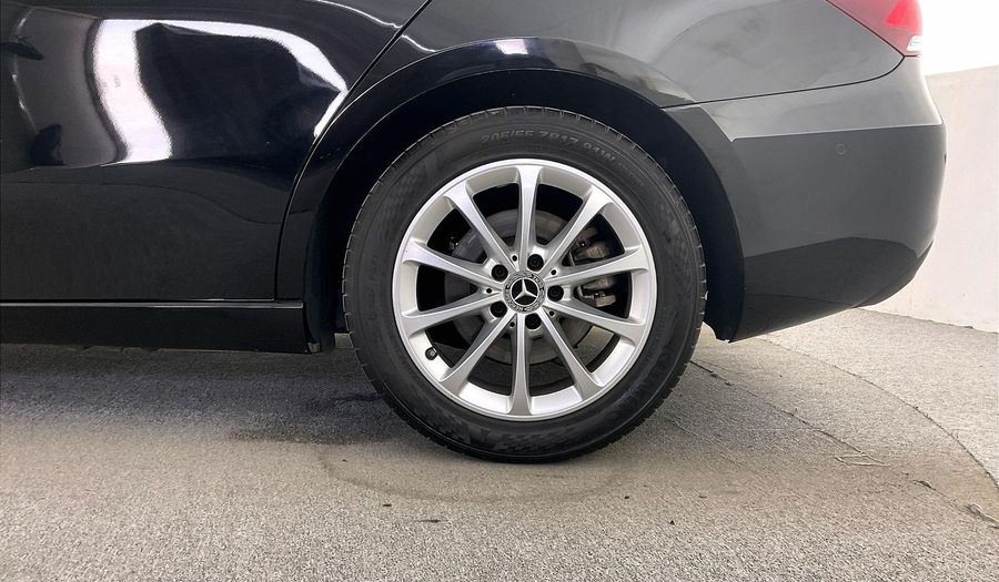 Mercedes Benz A 200 STANDARD Sedan 2020