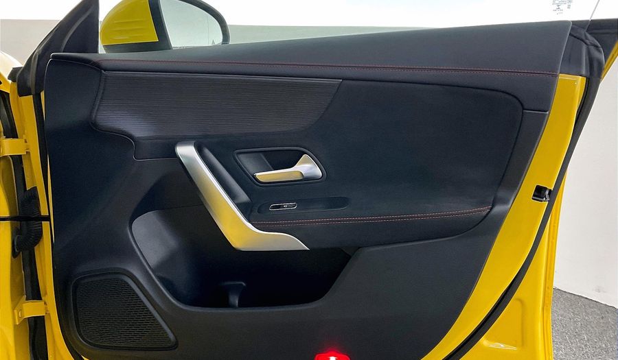 Mercedes Benz Cla 250 PREMIUM + Sedan 2020