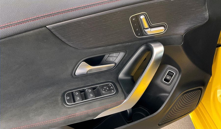 Mercedes Benz Cla 250 PREMIUM + Sedan 2020